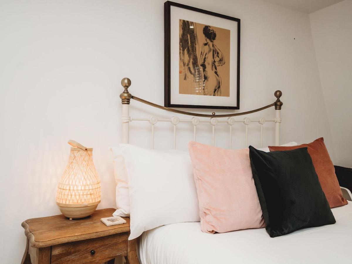 Pass The Keys Stylish 2 Bed Eco Flat In The Heart Of Bath Apartment Luaran gambar