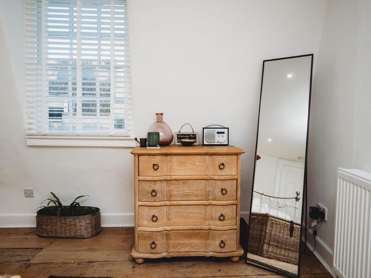 Pass The Keys Stylish 2 Bed Eco Flat In The Heart Of Bath Apartment Luaran gambar